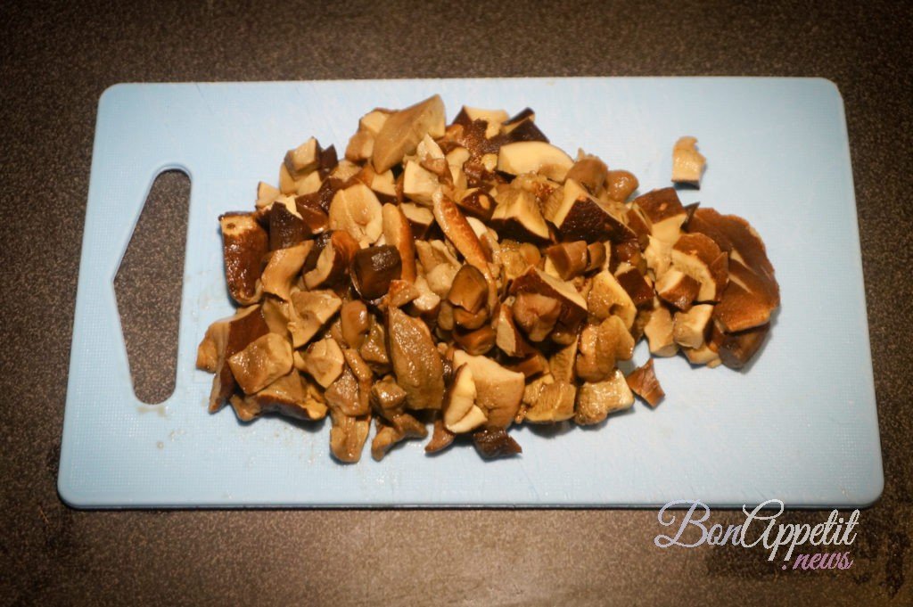 Заливной пирог с картофелем и грибами