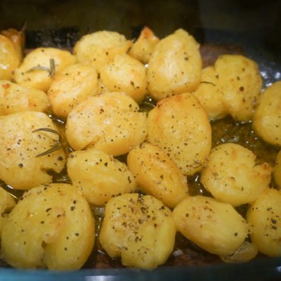 Запеченый картофель с розмарином